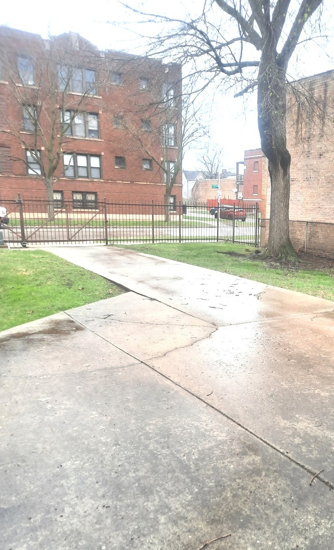 2665 E 77th Street, Chicago, IL 60649