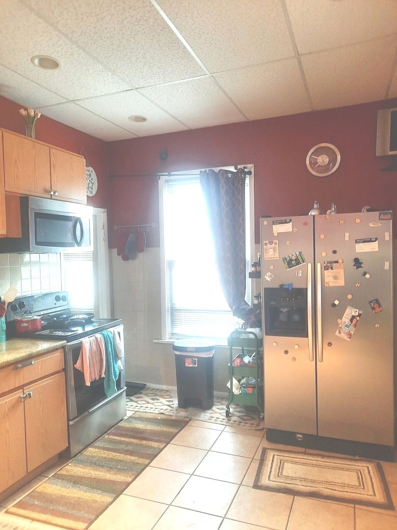 2665 E 77th Street, Chicago, IL 60649