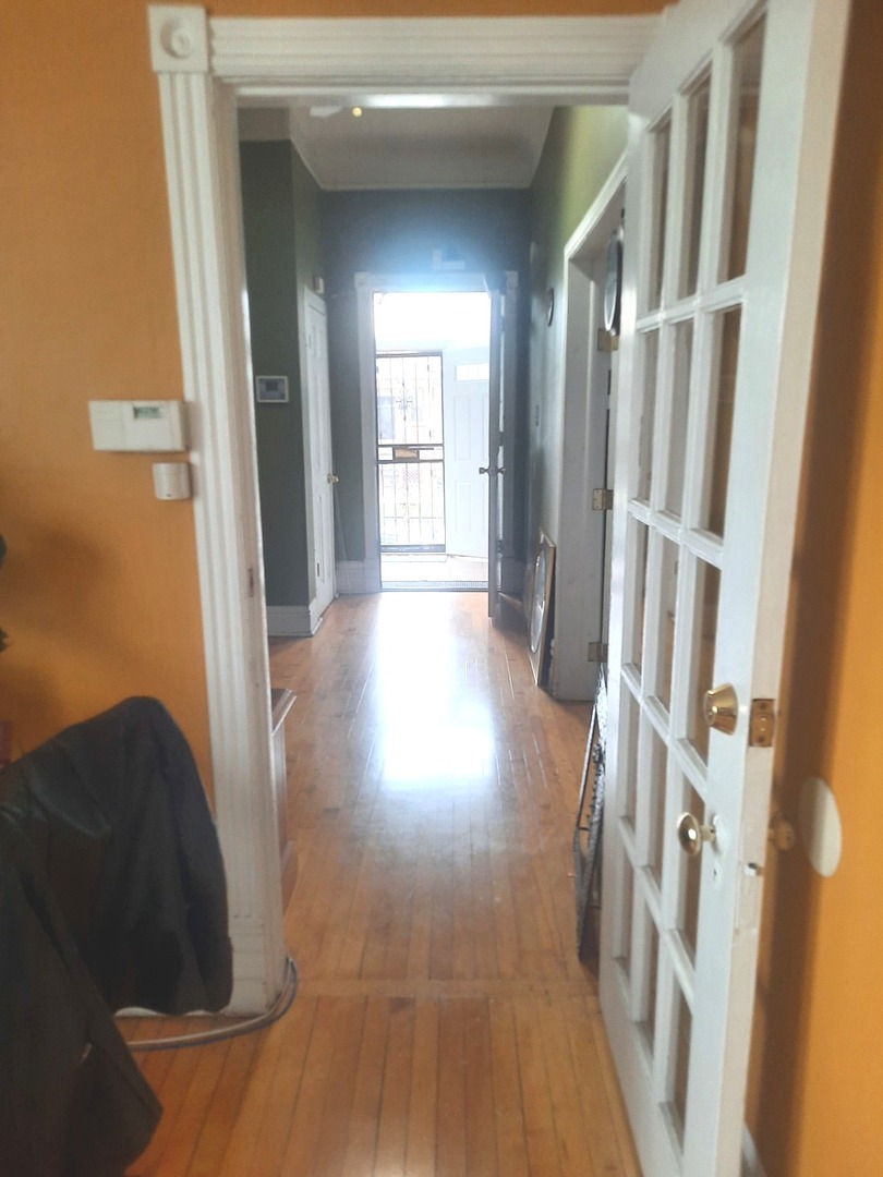 2665 E 77th Street, Chicago, IL 60649