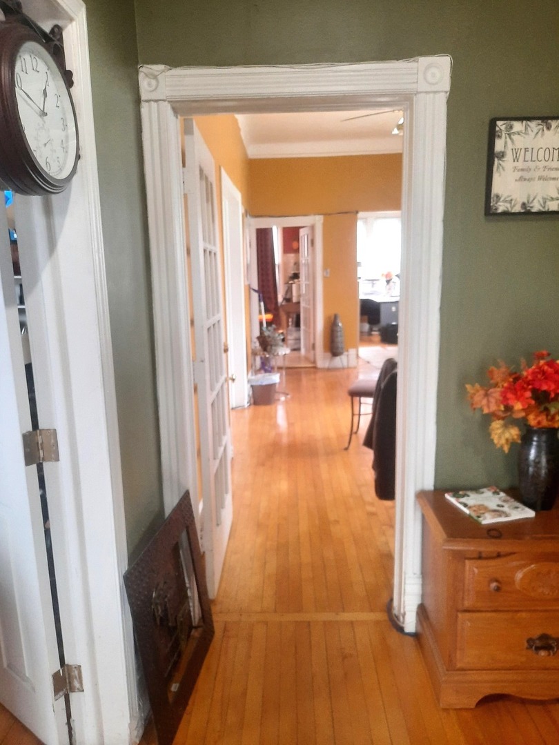 2665 E 77th Street, Chicago, IL 60649