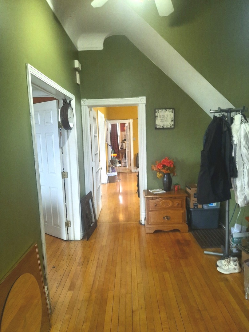 2665 E 77th Street, Chicago, IL 60649