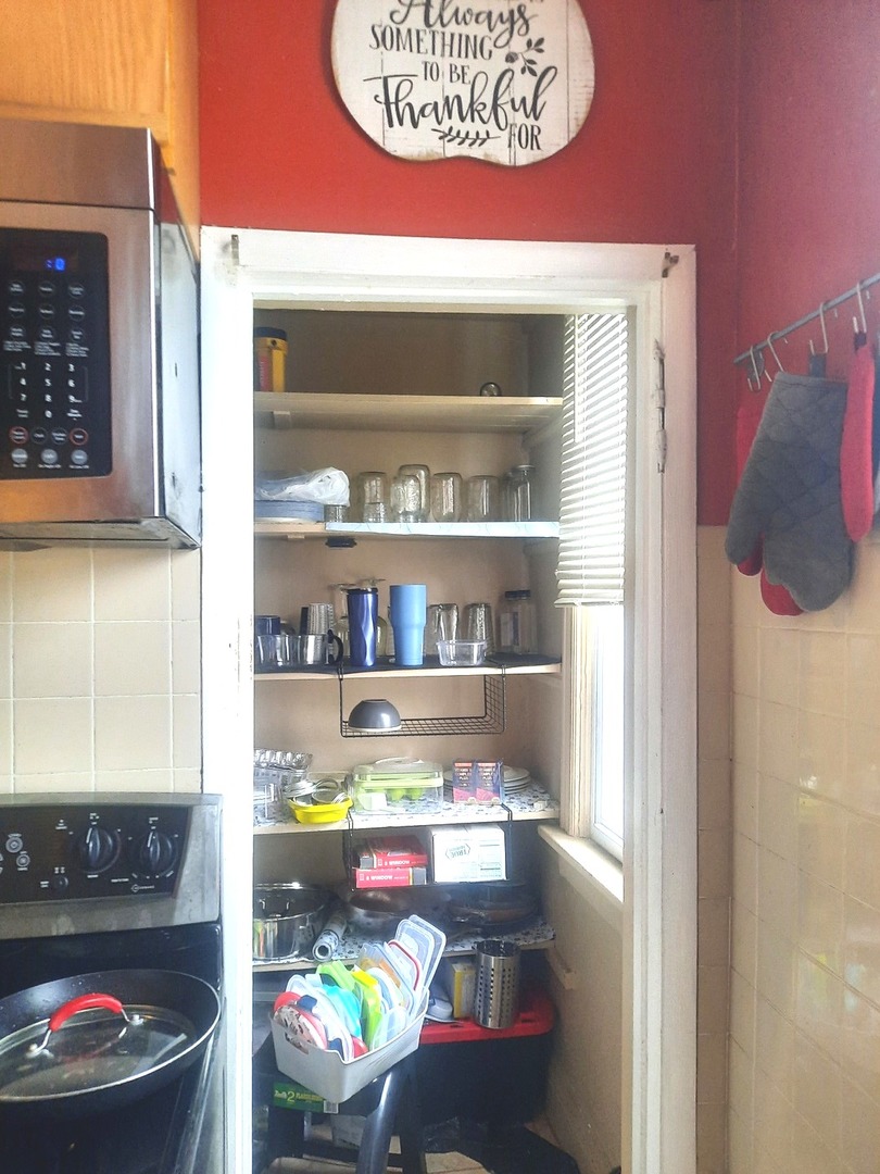 2665 E 77th Street, Chicago, IL 60649