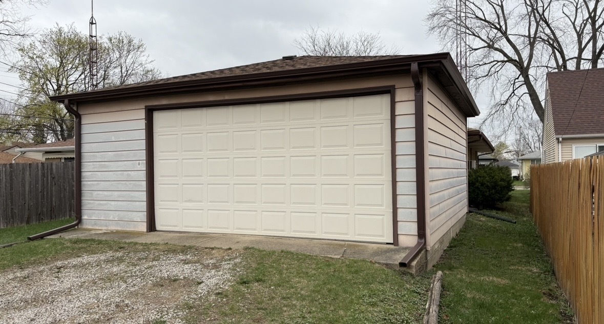 109 S Reedwood Drive, Joliet, IL 60436