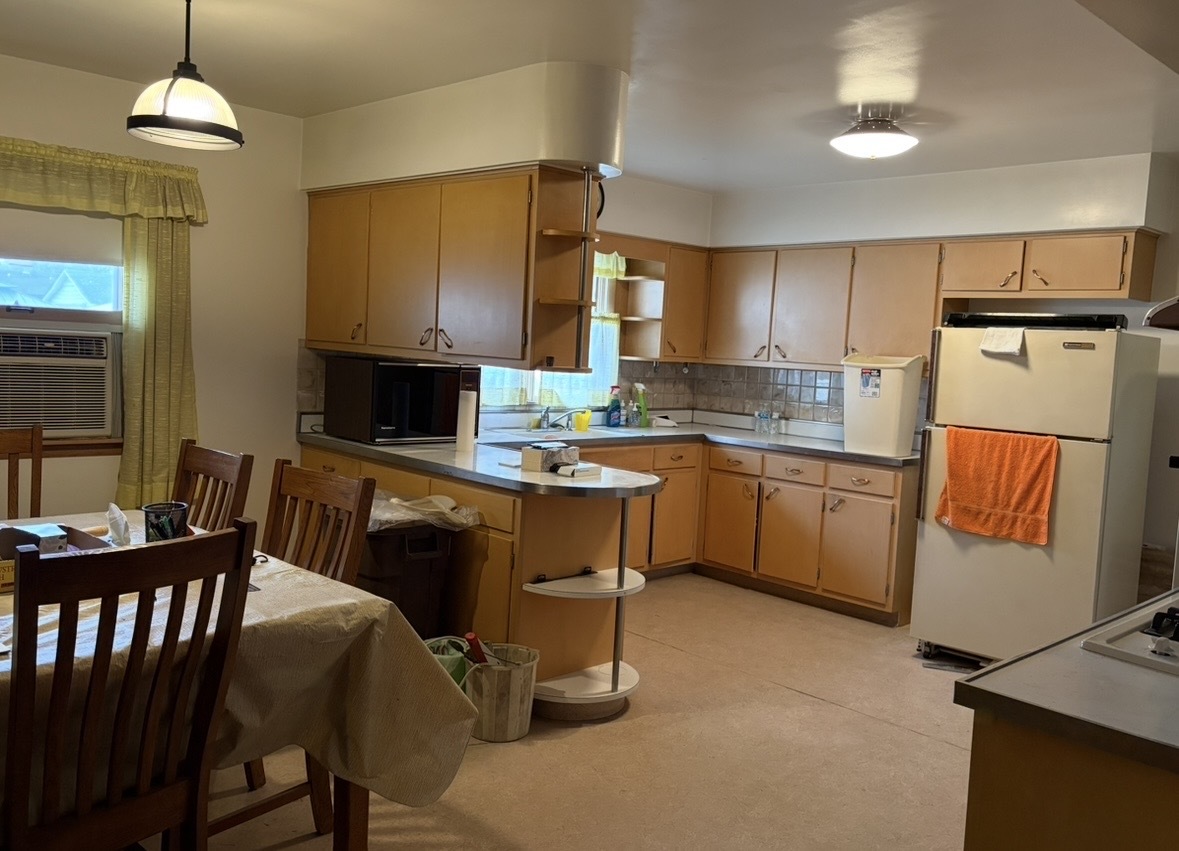 109 S Reedwood Drive, Joliet, IL 60436