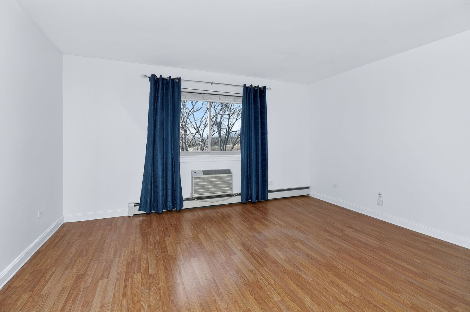 1188 Royal Glen Drive #311, Glen Ellyn, IL 60137