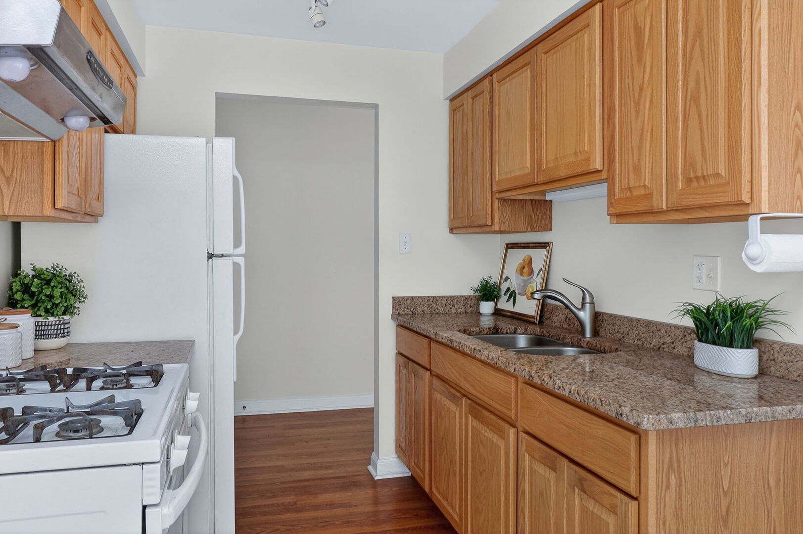 1188 Royal Glen Drive #311, Glen Ellyn, IL 60137