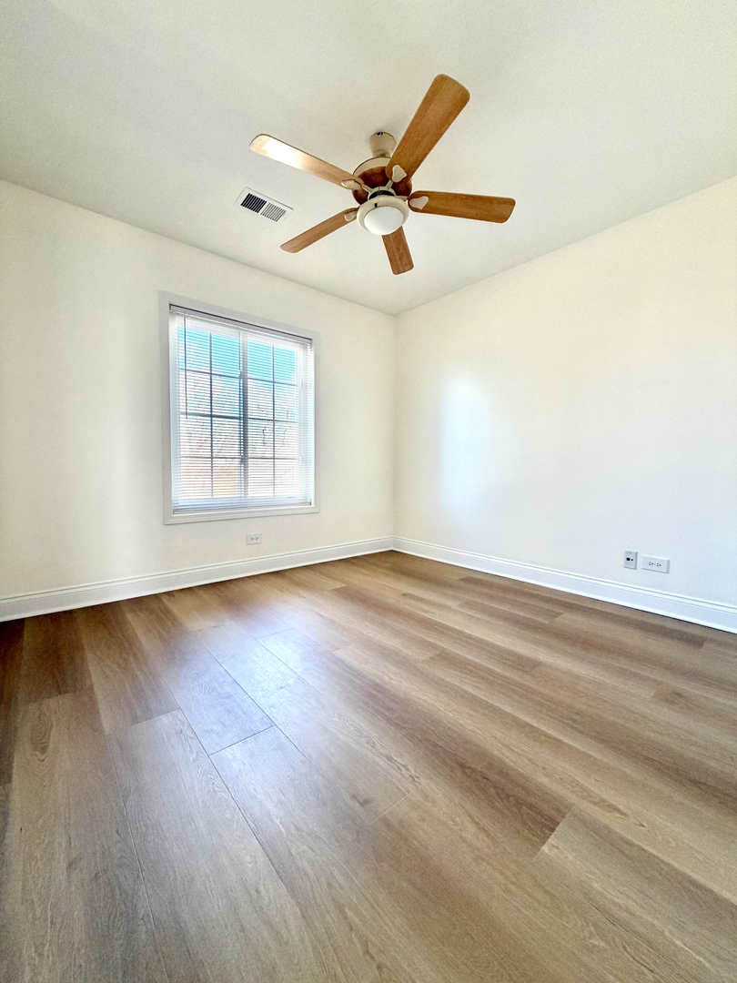 1212 Williamsport Drive #4, Westmont, IL 60559