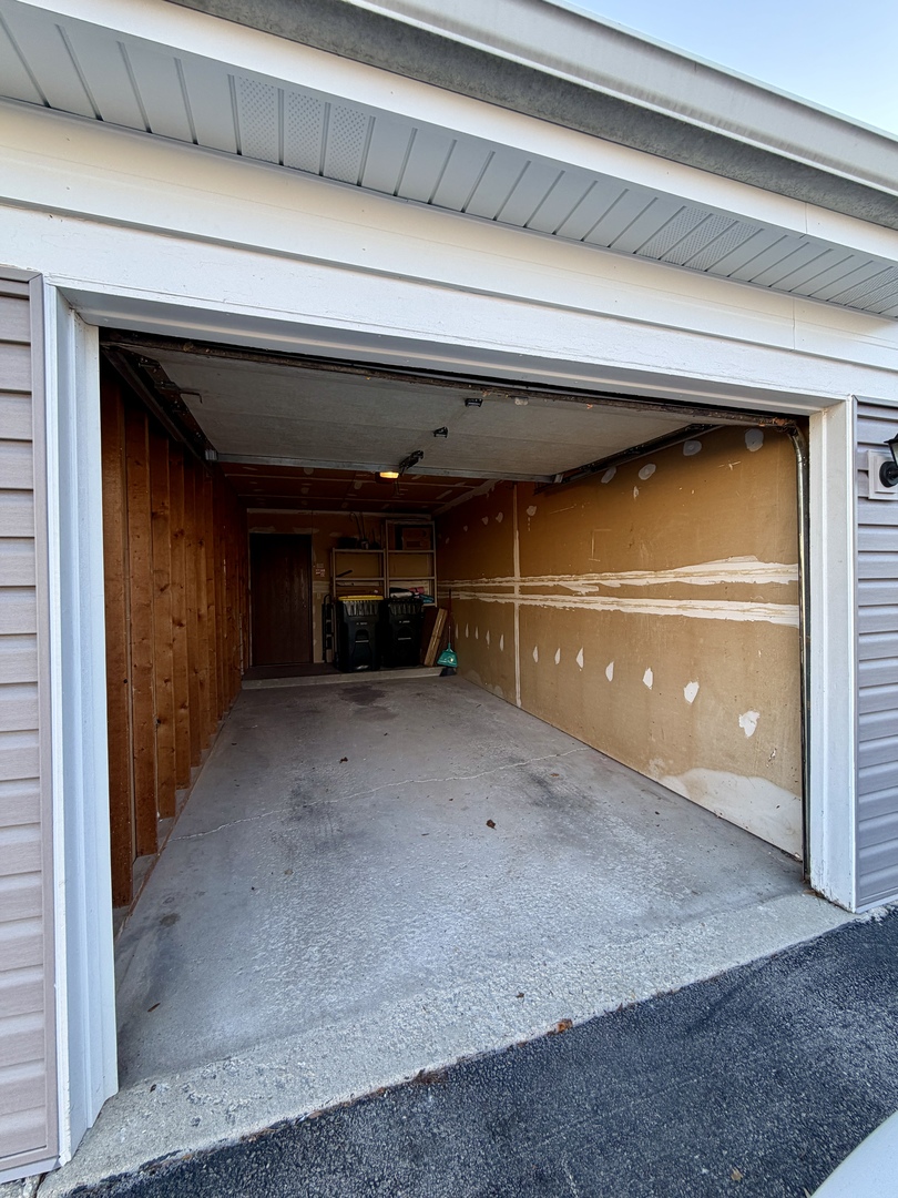 1212 Williamsport Drive #4, Westmont, IL 60559