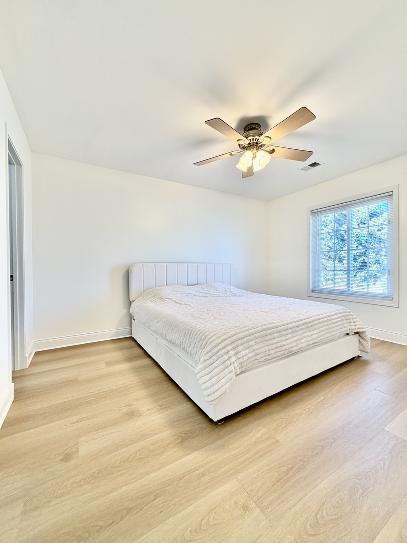 1212 Williamsport Drive #4, Westmont, IL 60559