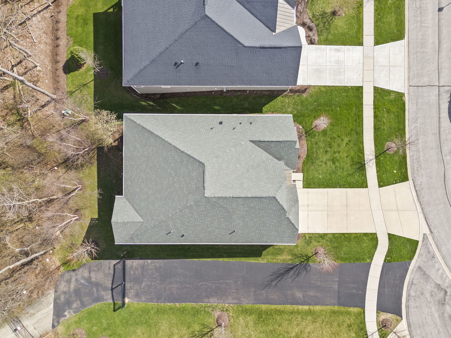 51 Somerset Circle, Wheaton, IL 60189