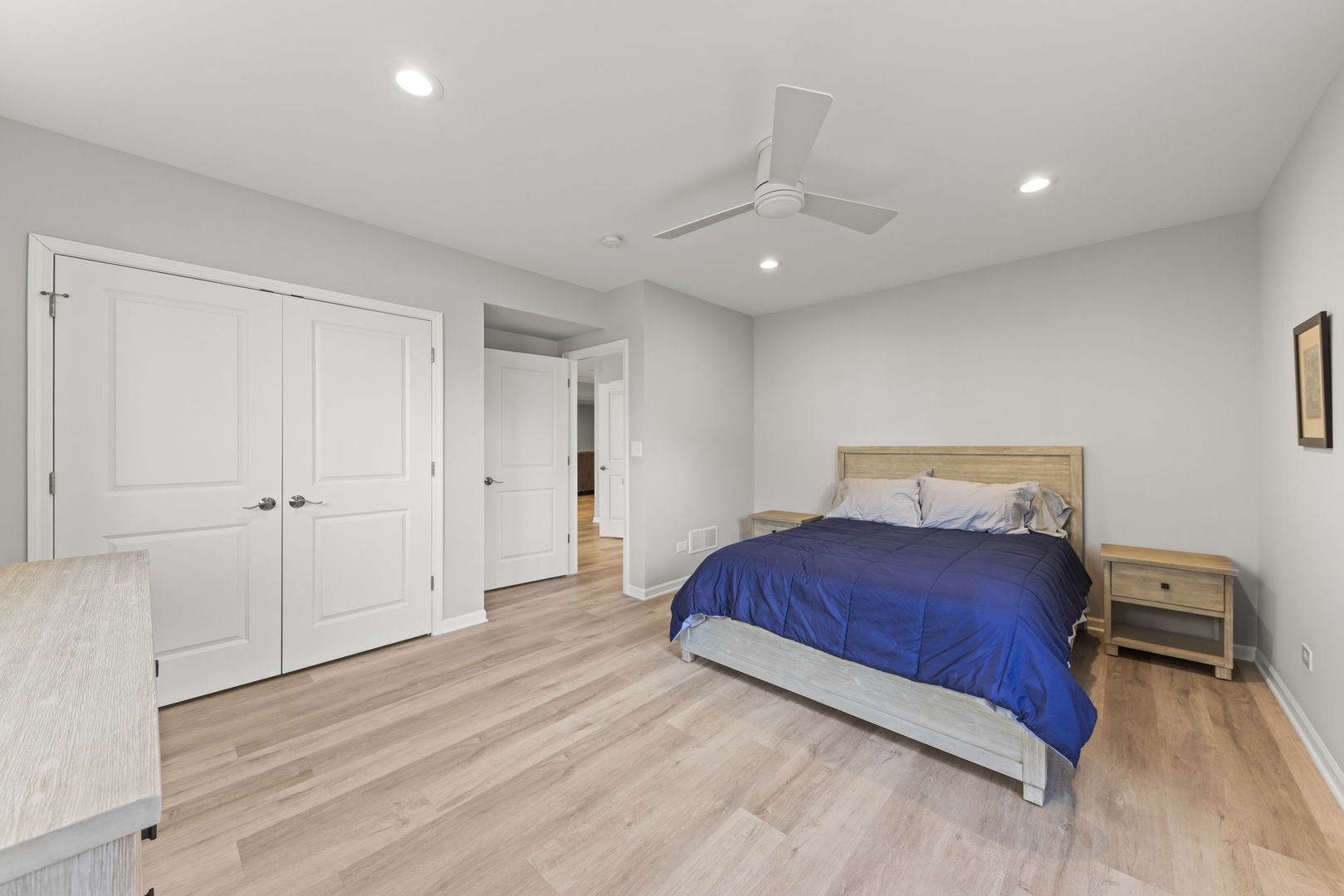 51 Somerset Circle, Wheaton, IL 60189