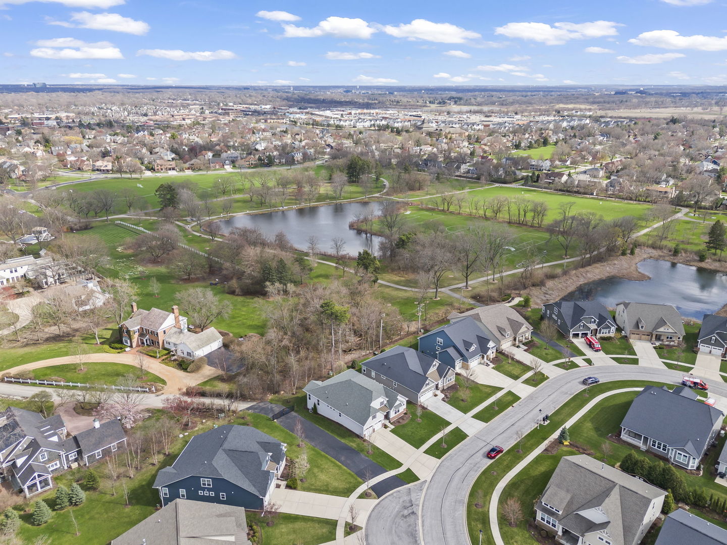 51 Somerset Circle, Wheaton, IL 60189