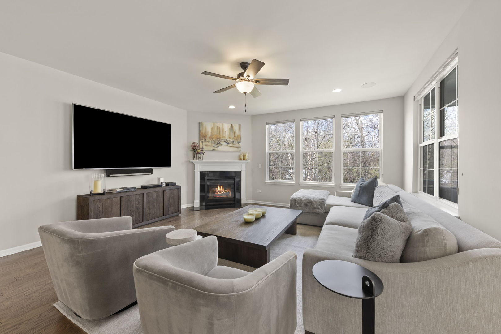 51 Somerset Circle, Wheaton, IL 60189