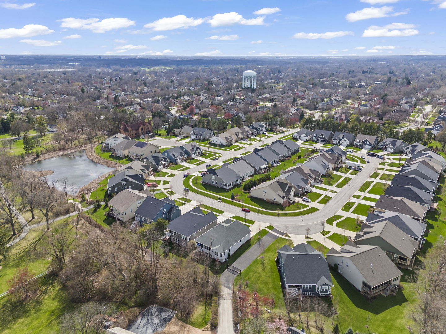 51 Somerset Circle, Wheaton, IL 60189