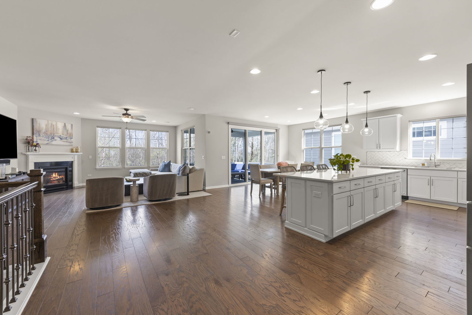 51 Somerset Circle, Wheaton, IL 60189