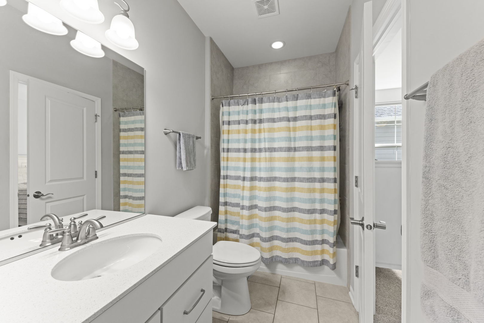 51 Somerset Circle, Wheaton, IL 60189