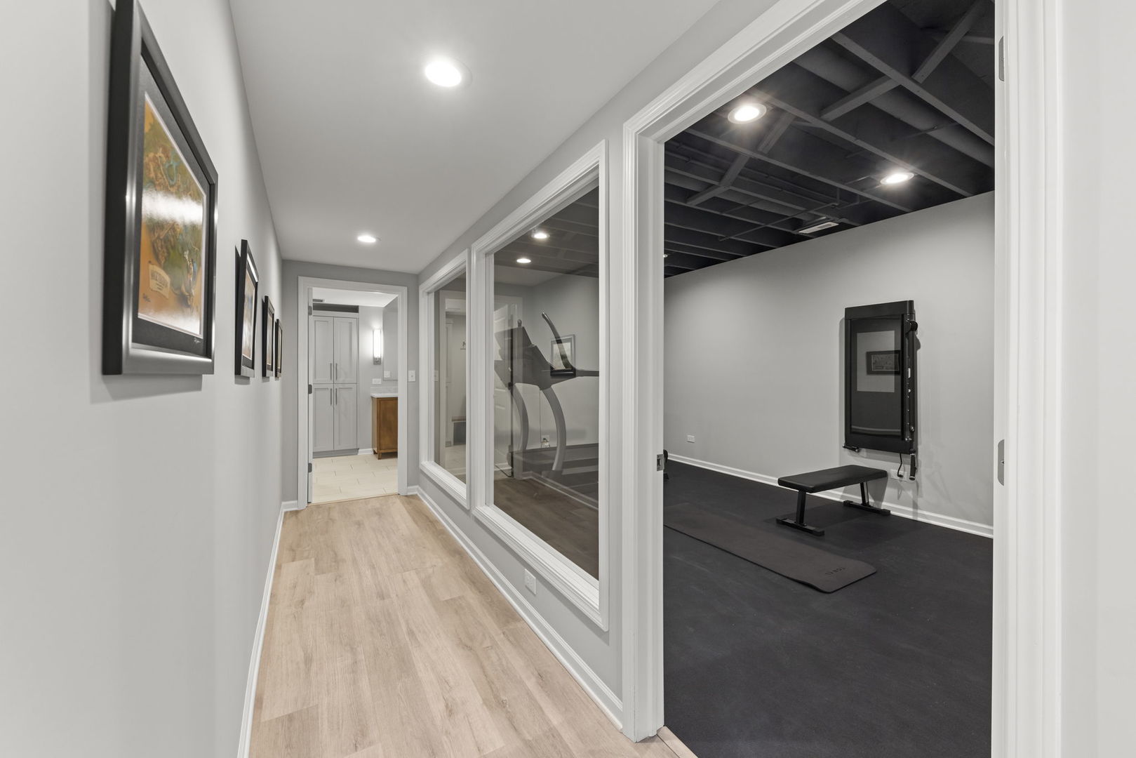 51 Somerset Circle, Wheaton, IL 60189