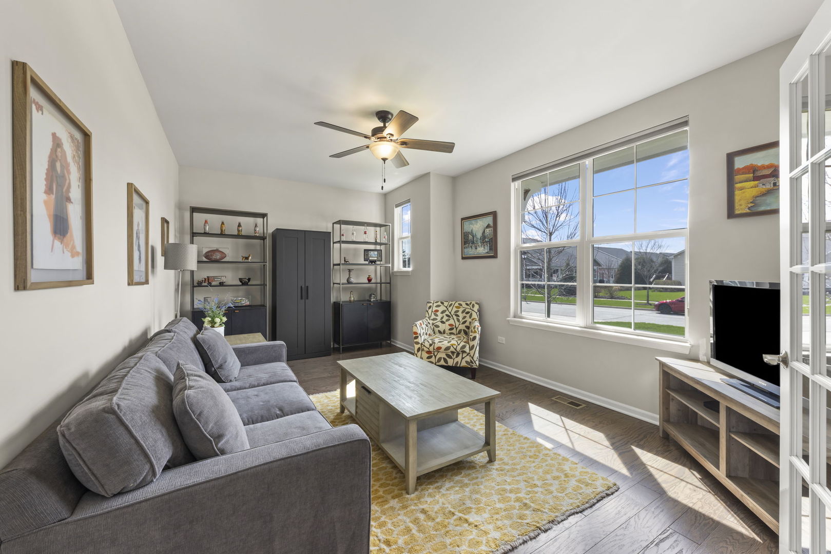 51 Somerset Circle, Wheaton, IL 60189