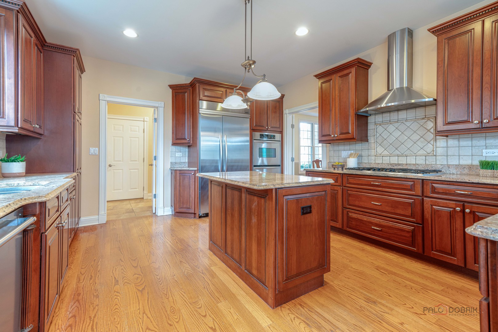 878 Writer Court, Vernon Hills, IL 60061