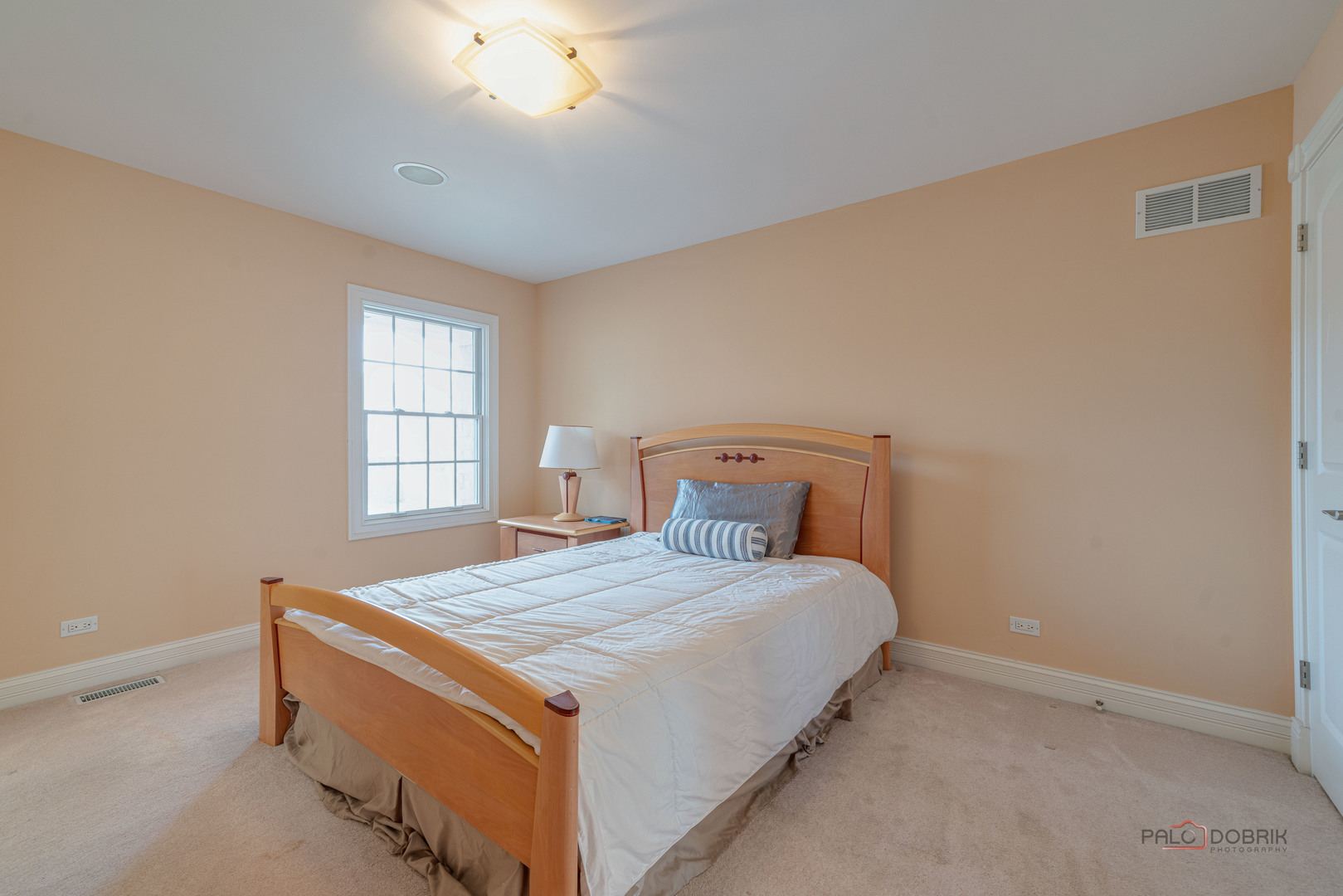 878 Writer Court, Vernon Hills, IL 60061