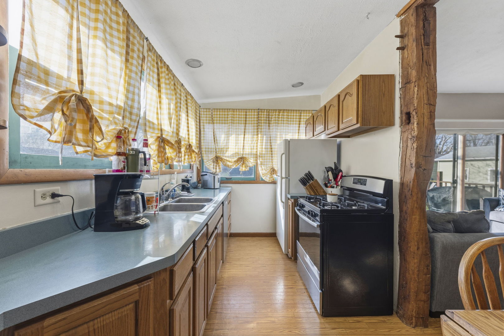 604 S Hugh Street, Plano, IL 60545