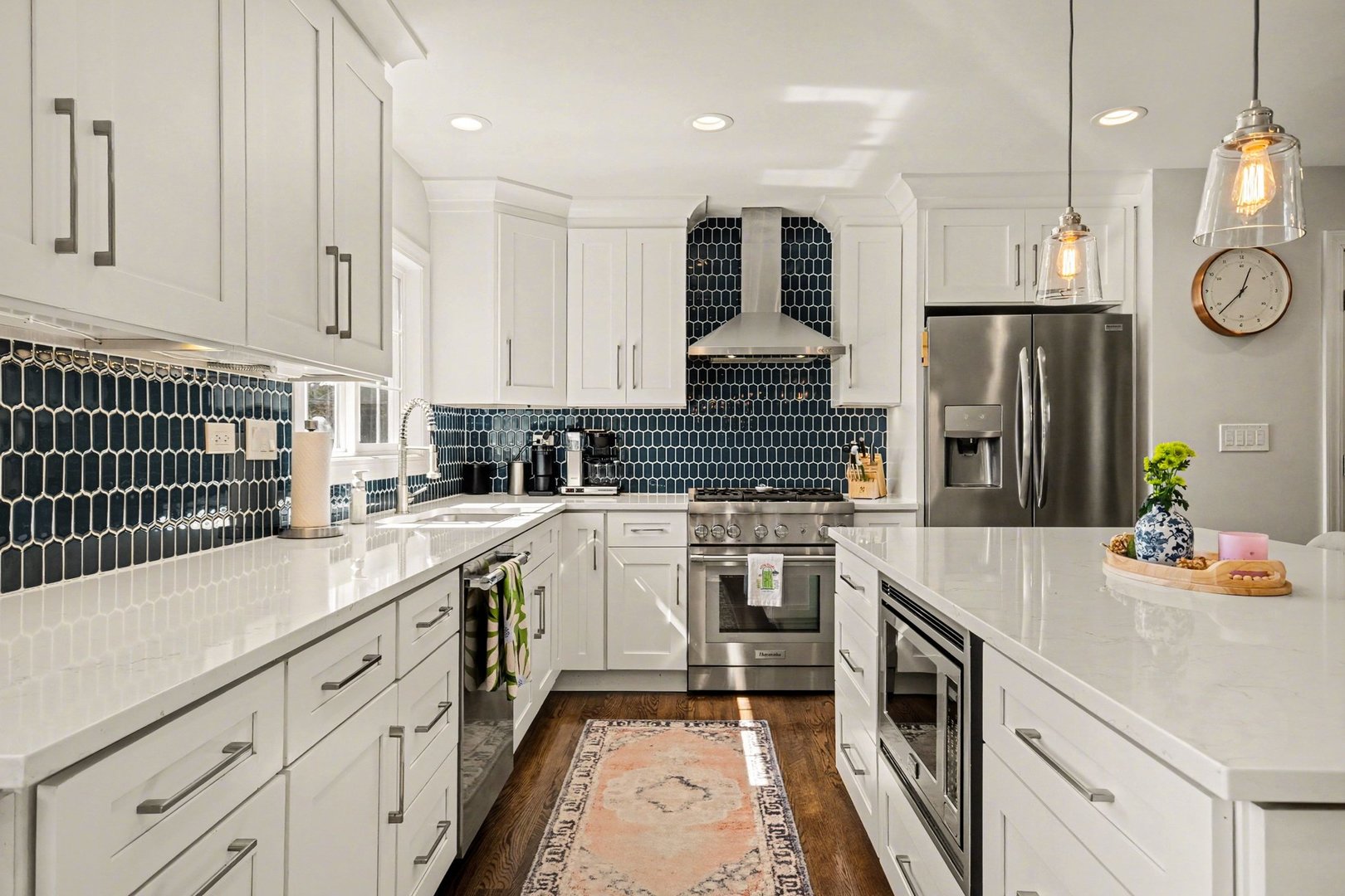 923 Oxford Road, Glen Ellyn, IL 60137