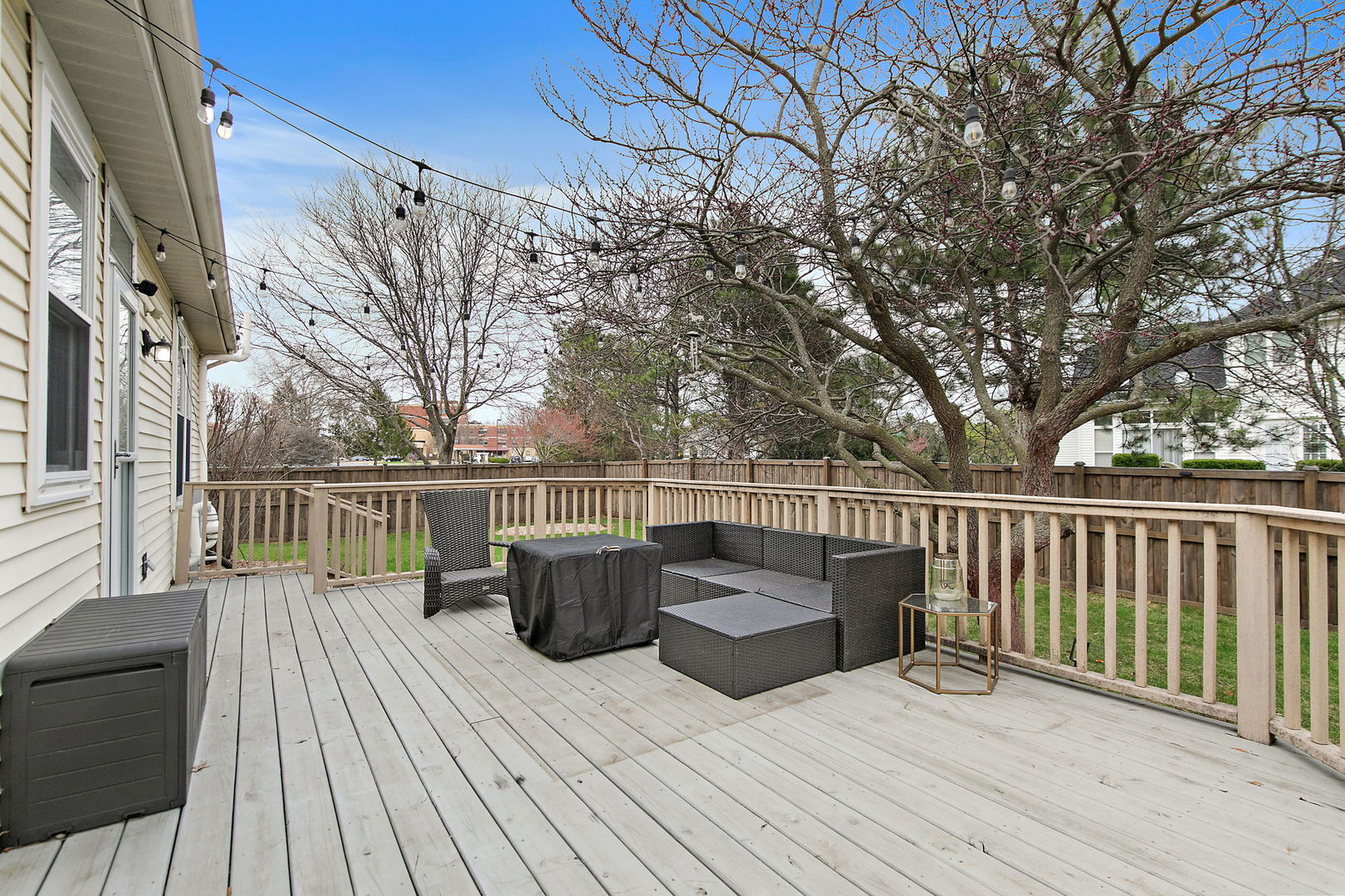 100 S Constitution Drive, Aurora, IL 60506