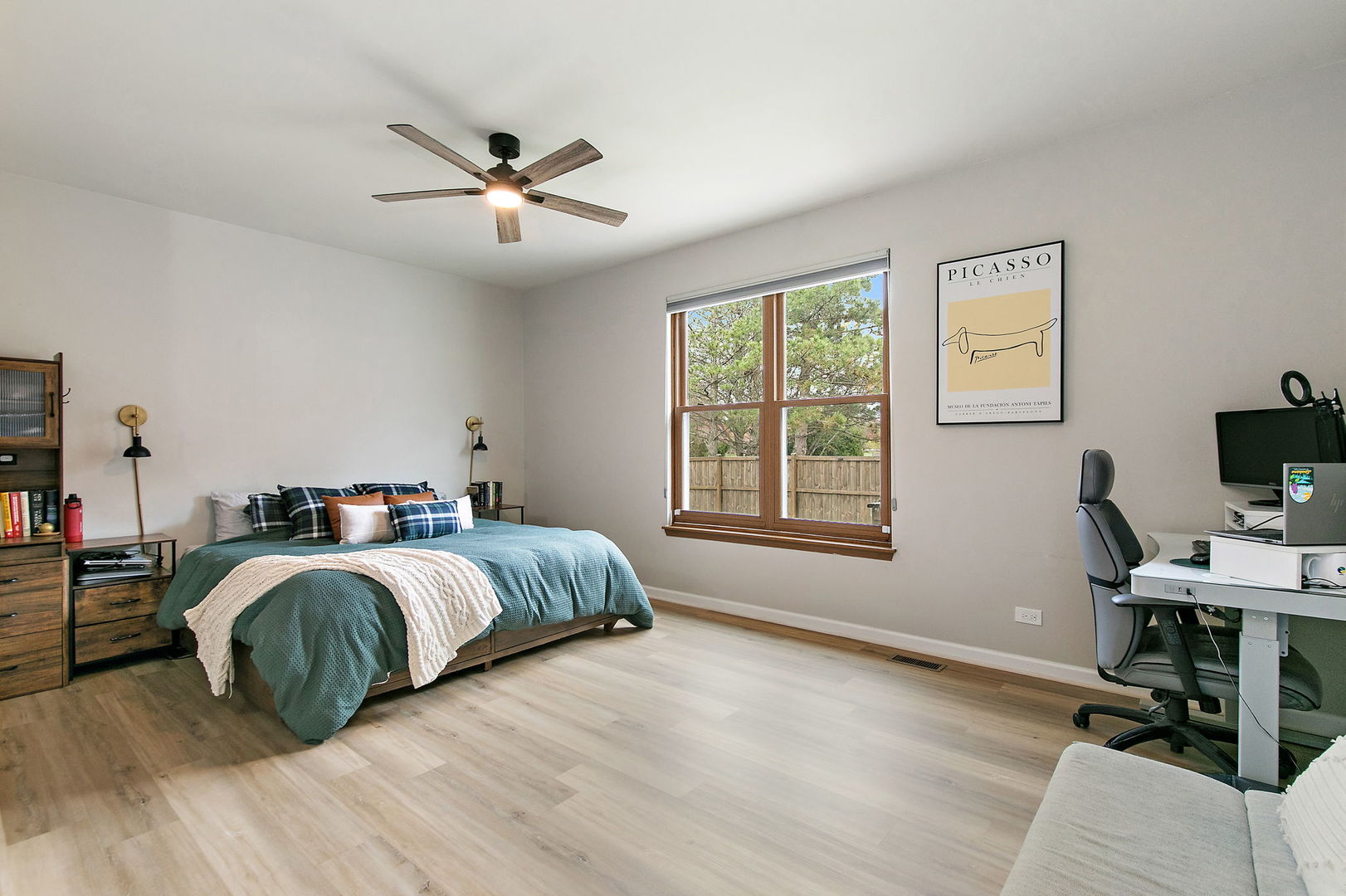 100 S Constitution Drive, Aurora, IL 60506