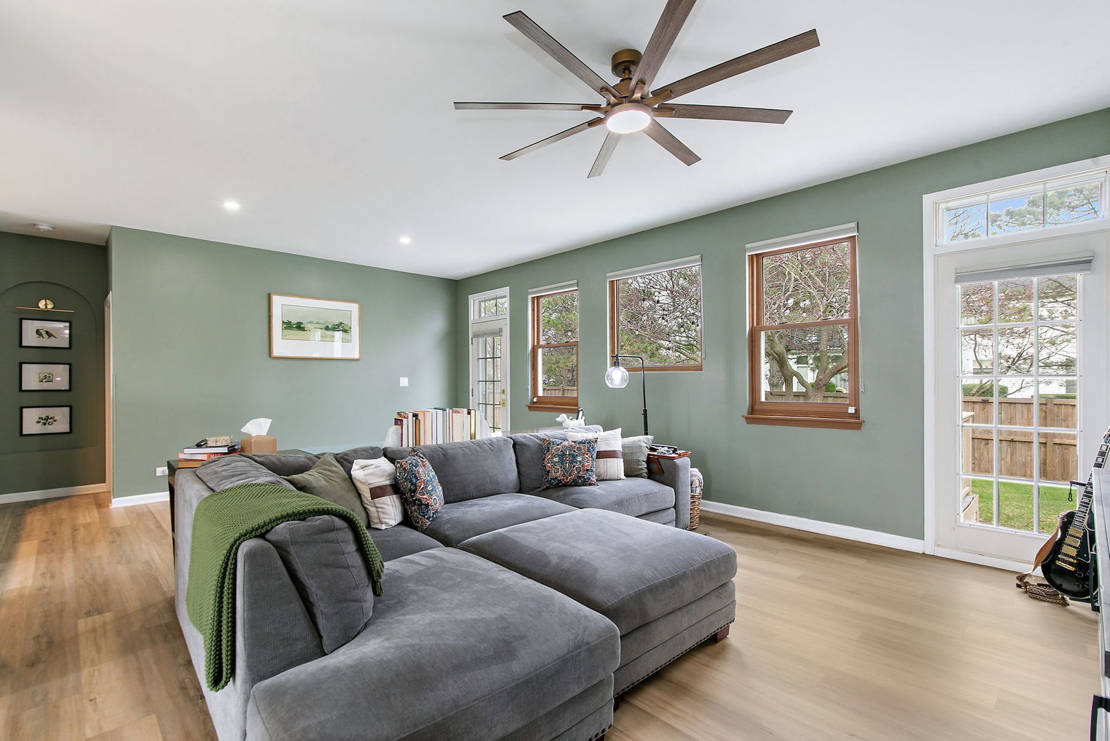 100 S Constitution Drive, Aurora, IL 60506