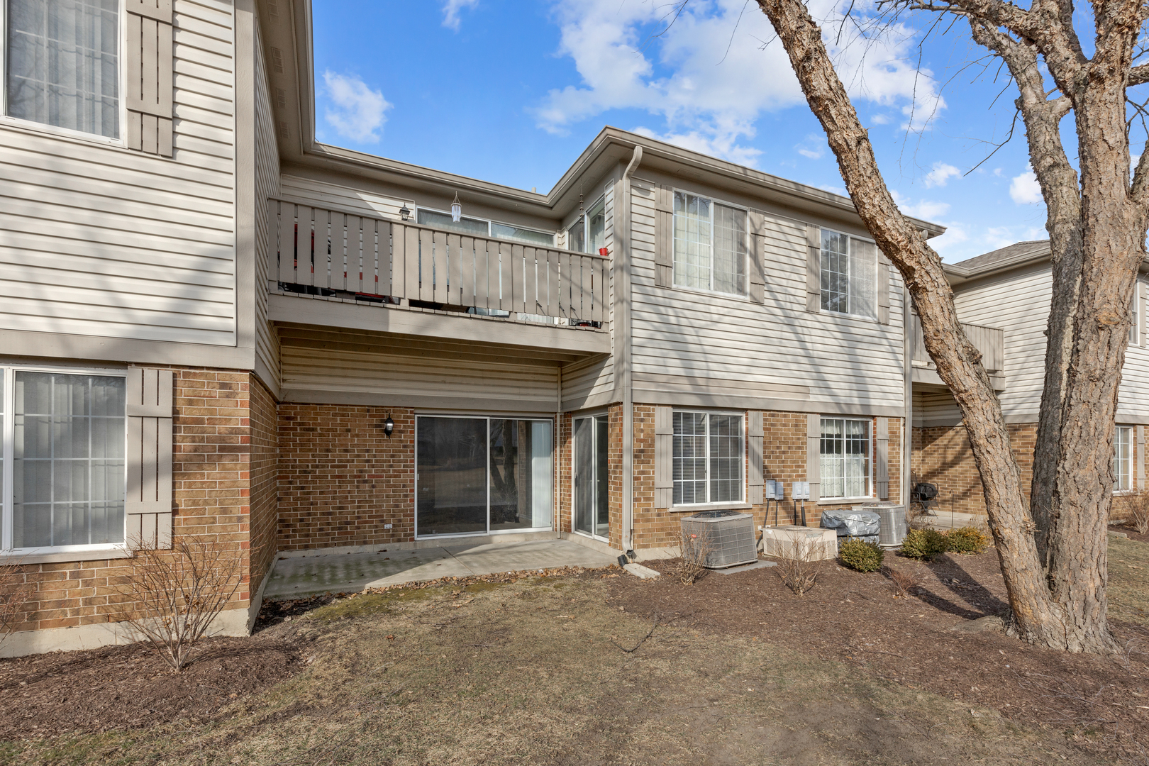 1505 Mercury Drive #5, Schaumburg, IL 60193