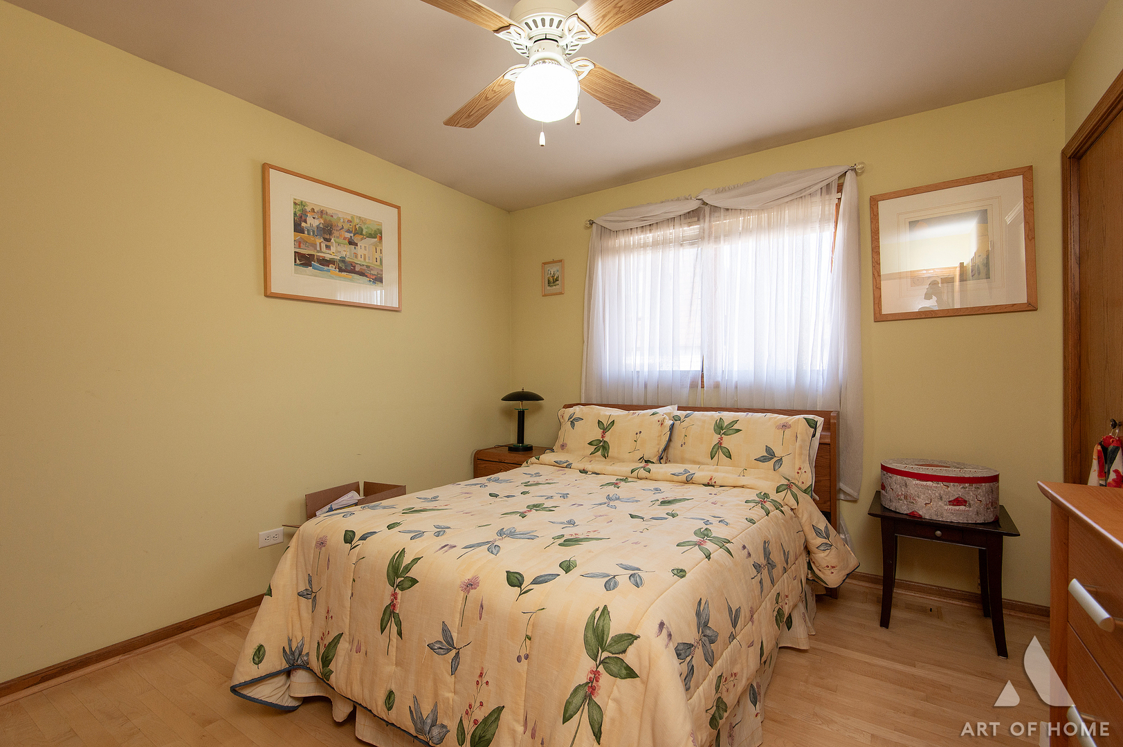 9345 S 82nd Court, Hickory Hills, IL 60457