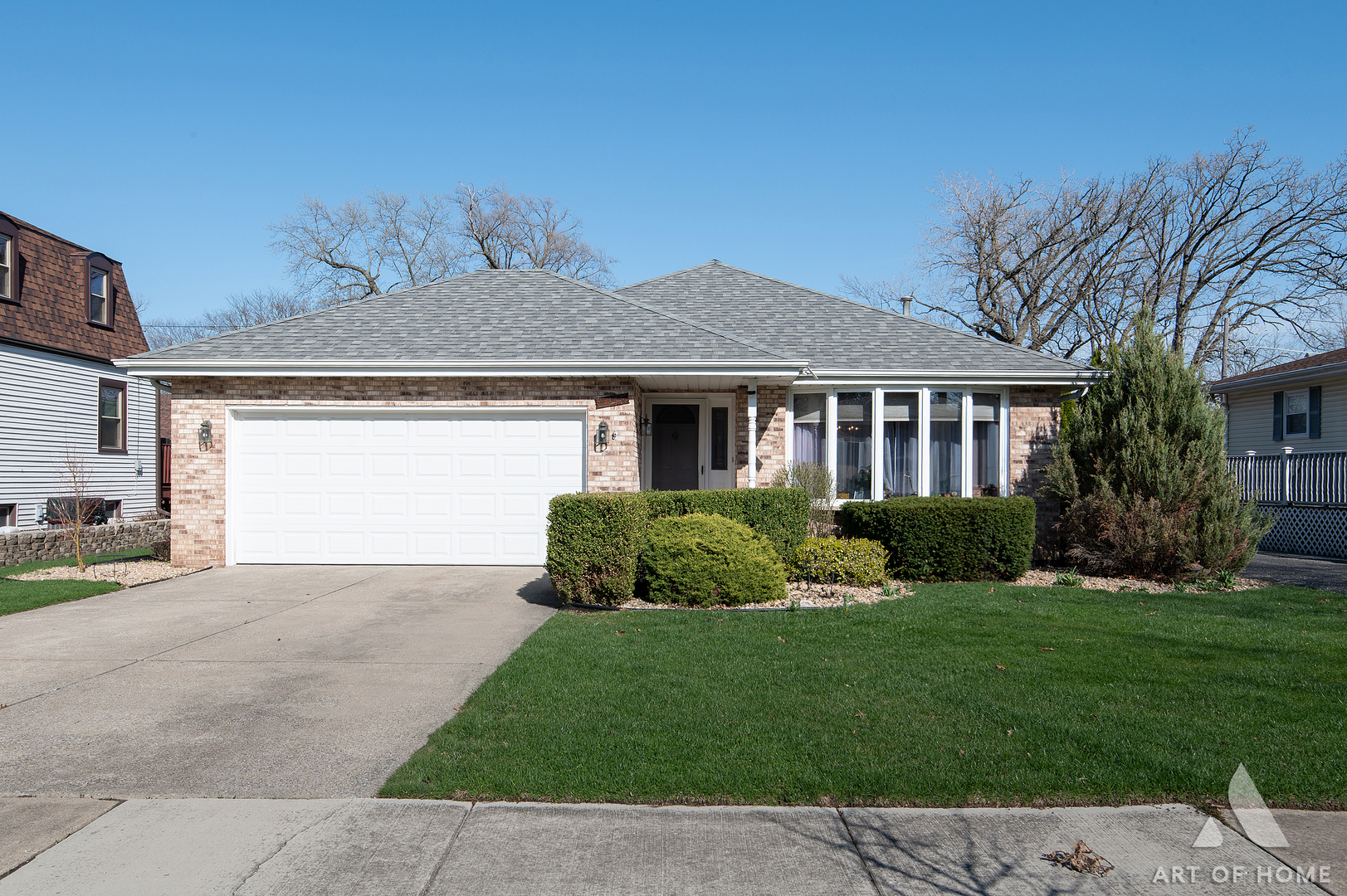 9345 S 82nd Court, Hickory Hills, IL 60457