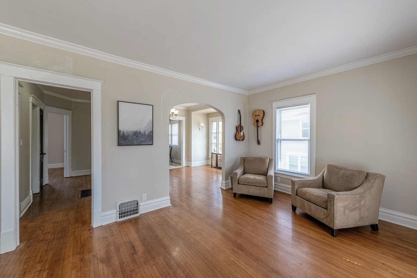 655 Glenwood Avenue, Joliet, IL 60435