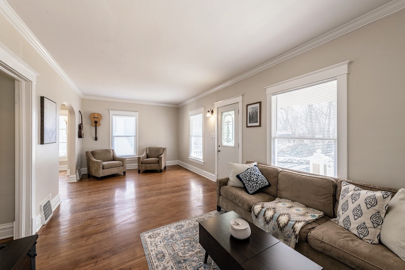 655 Glenwood Avenue, Joliet, IL 60435