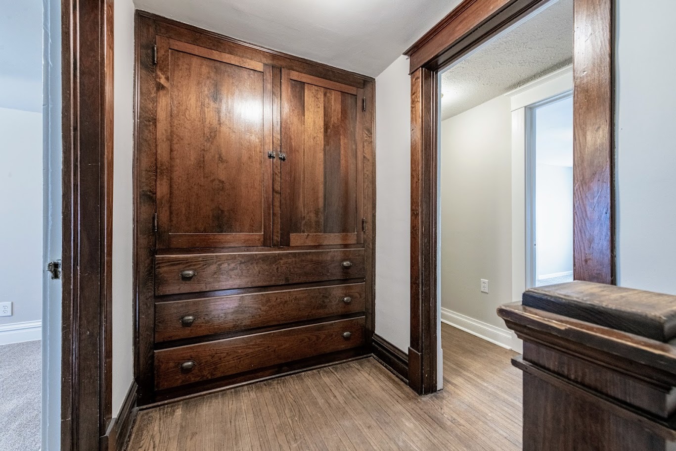 655 Glenwood Avenue, Joliet, IL 60435