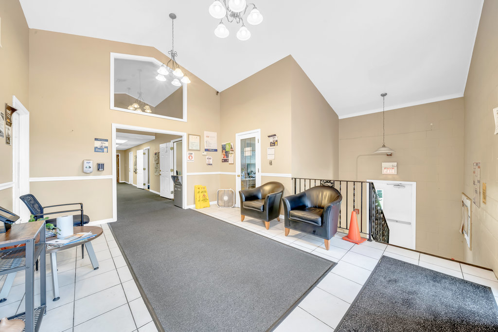 1352 N Cedar Road, New Lenox, IL 60451