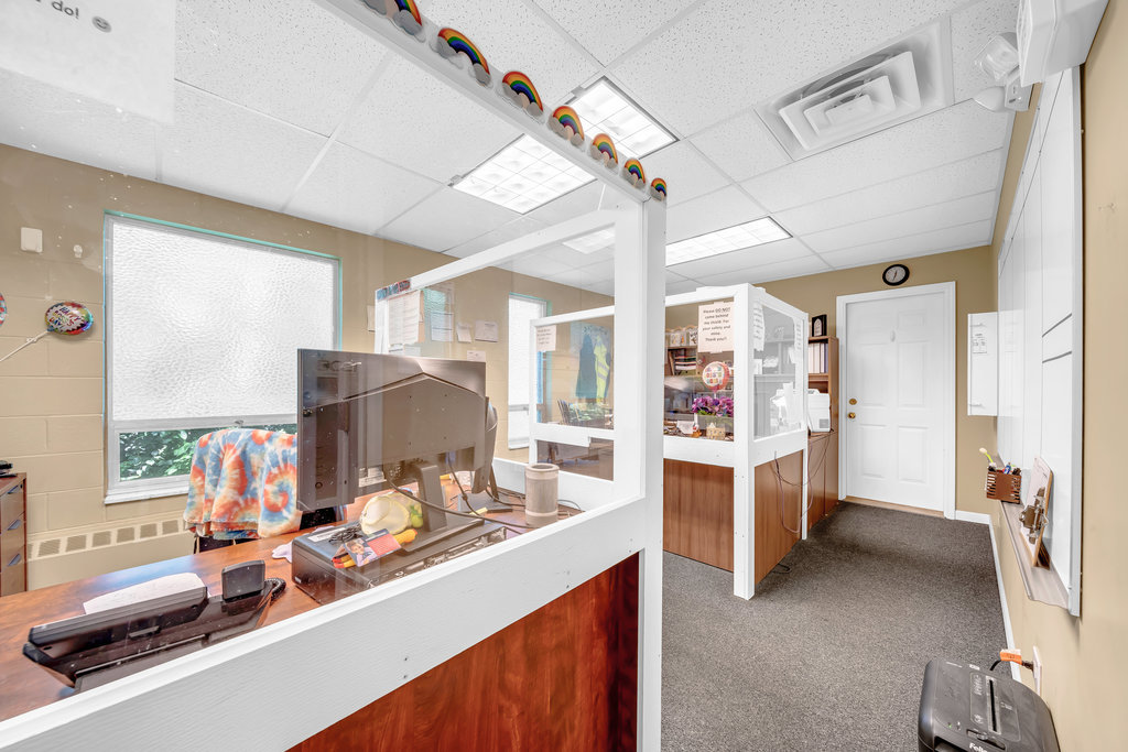 1352 N Cedar Road, New Lenox, IL 60451