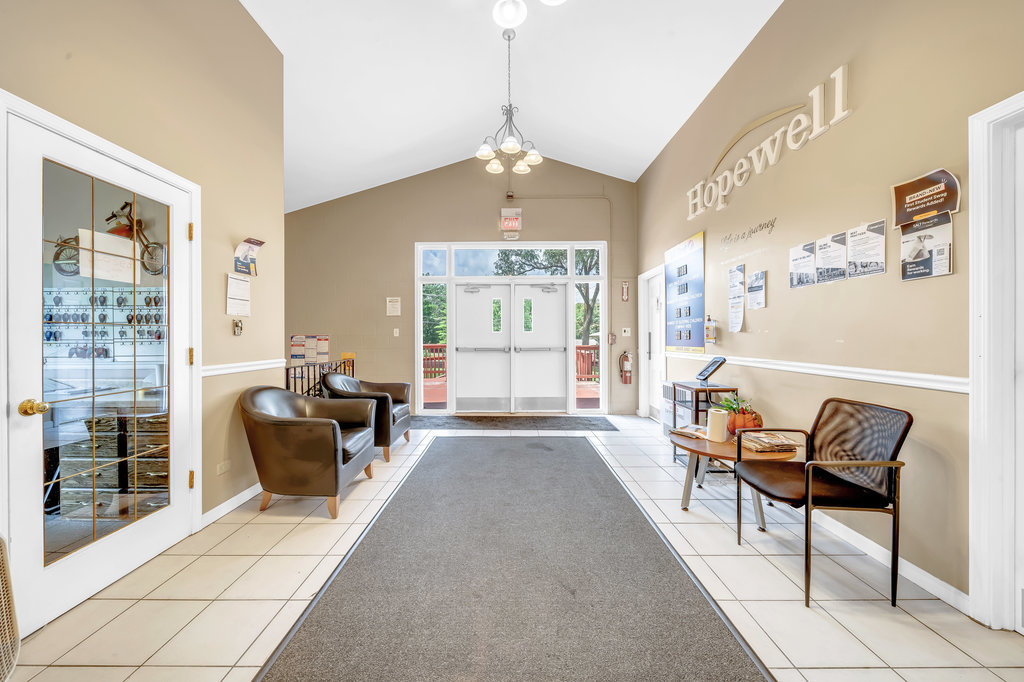 1352 N Cedar Road, New Lenox, IL 60451