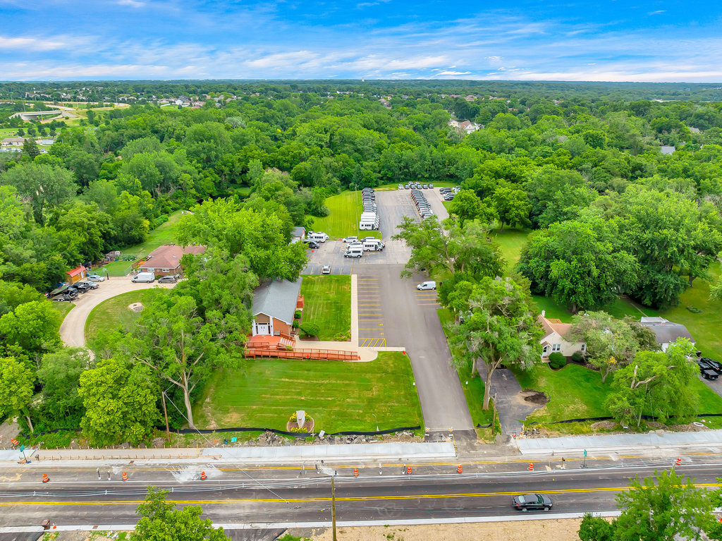 1352 N Cedar Road, New Lenox, IL 60451