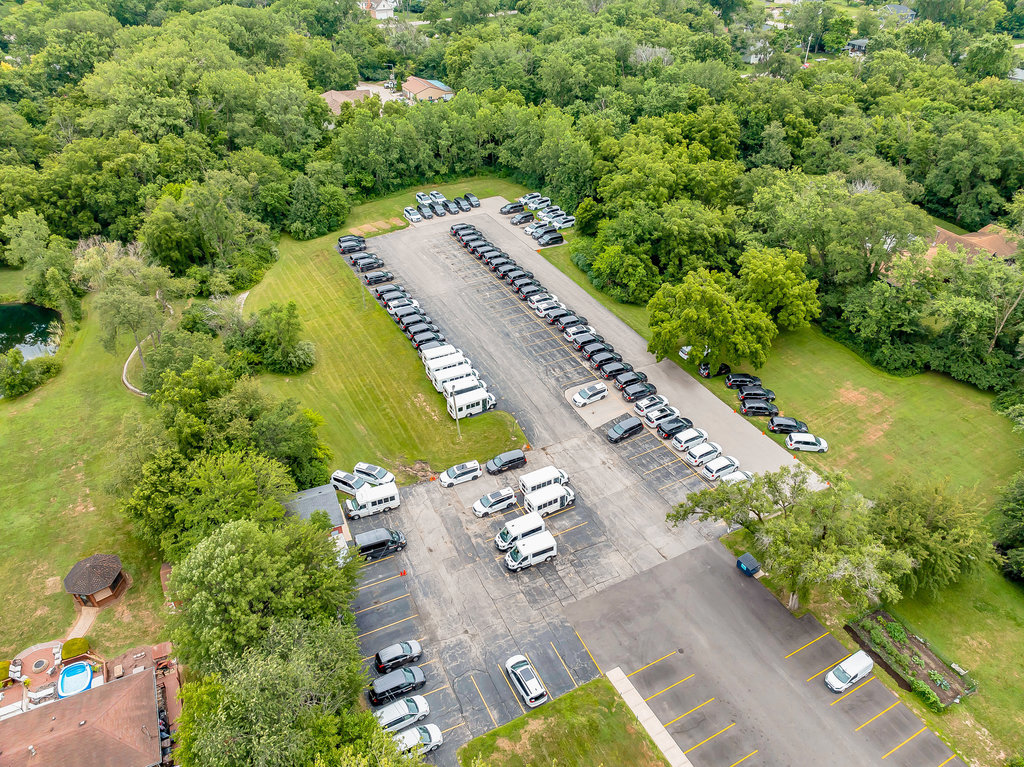 1352 N Cedar Road, New Lenox, IL 60451