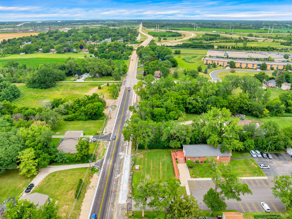 1352 N Cedar Road, New Lenox, IL 60451