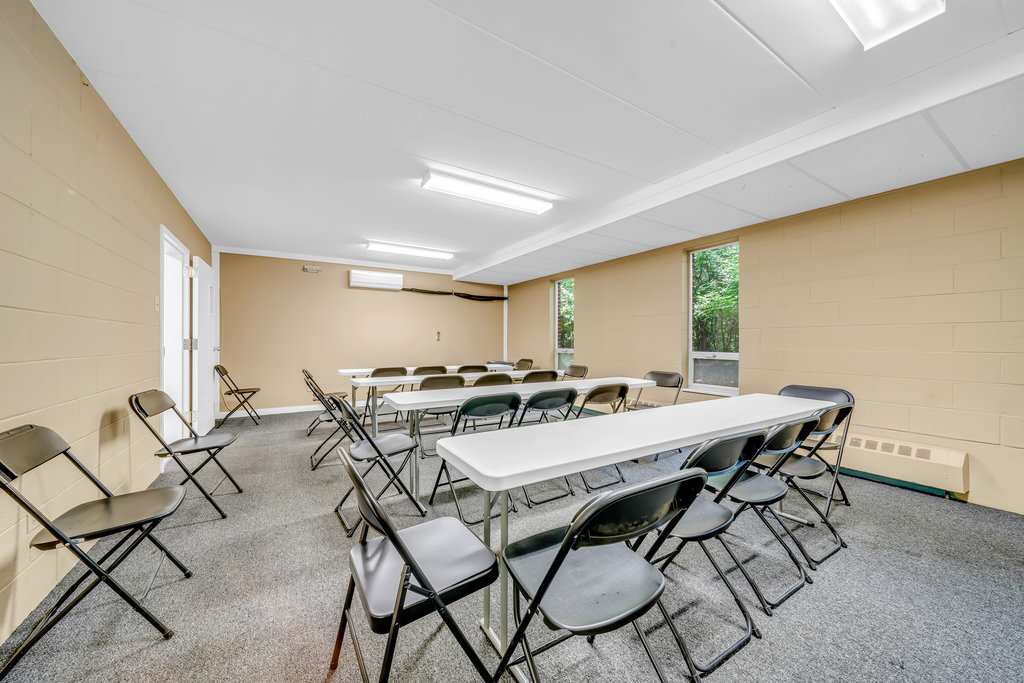 1352 N Cedar Road, New Lenox, IL 60451