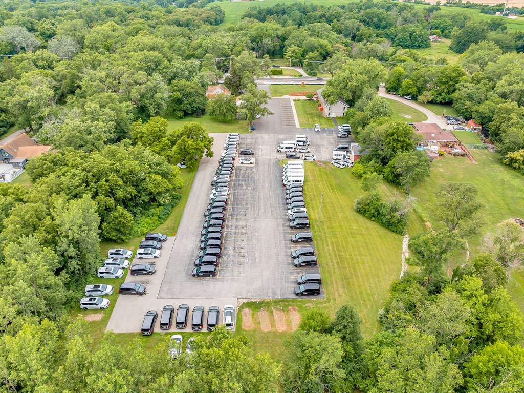 1352 N Cedar Road, New Lenox, IL 60451