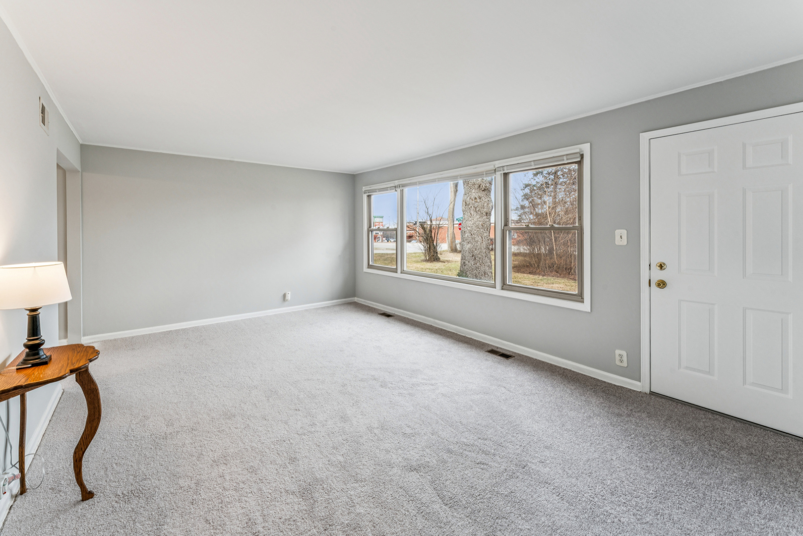 1484 N Hicks Road, Palatine, IL 60067