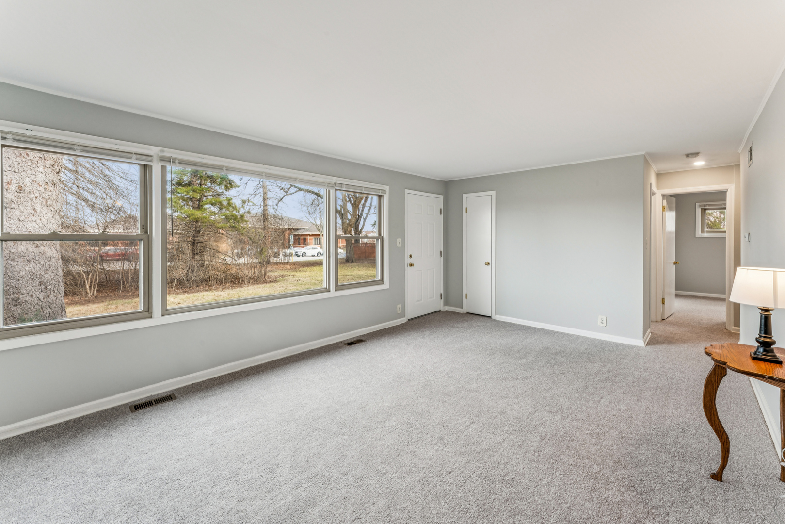 1484 N Hicks Road, Palatine, IL 60067