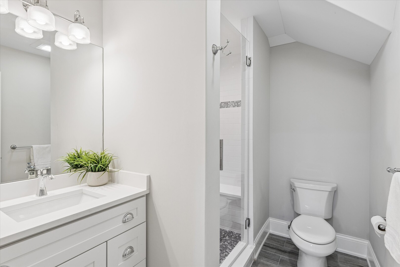 502 S Fairview Avenue, Elmhurst, IL 60126