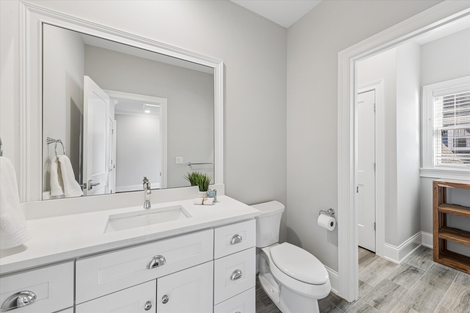 502 S Fairview Avenue, Elmhurst, IL 60126