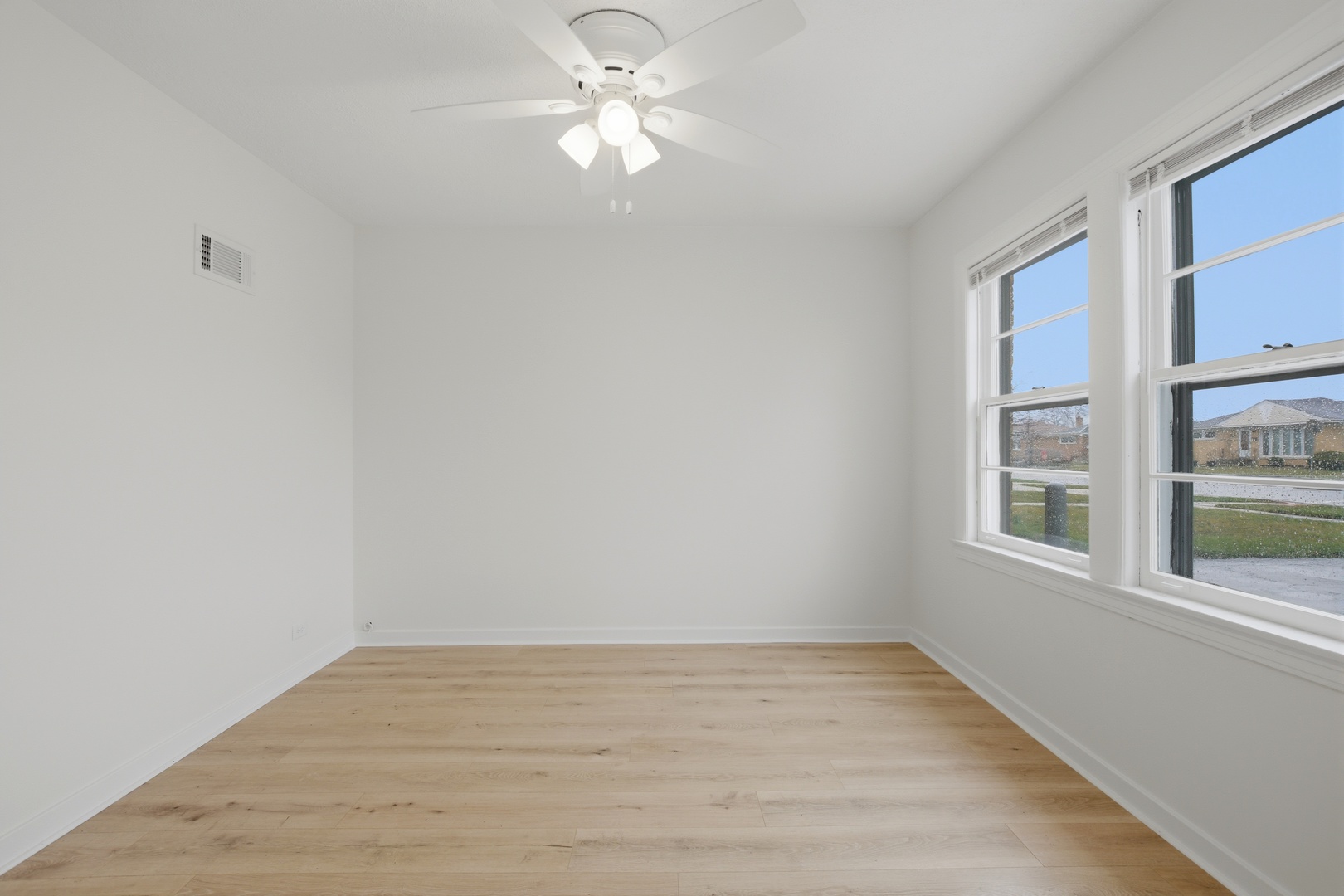 4438 Wesley Terrace, Schiller Park, IL 60176