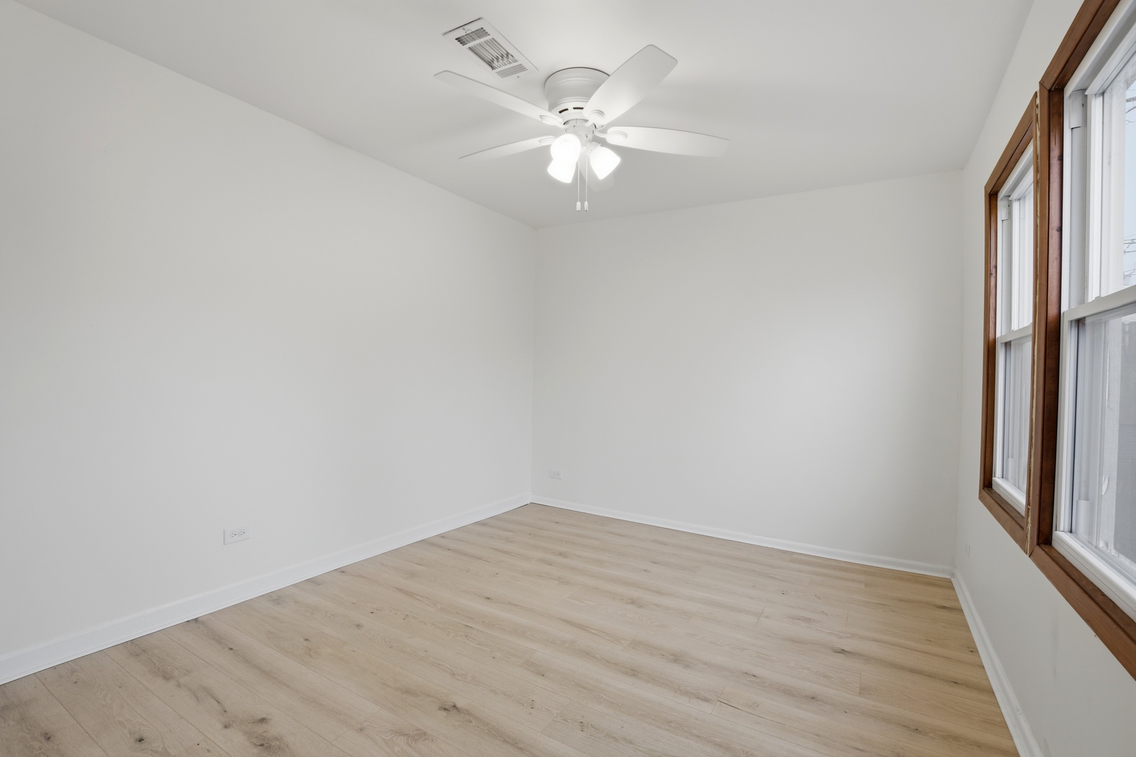 4438 Wesley Terrace, Schiller Park, IL 60176