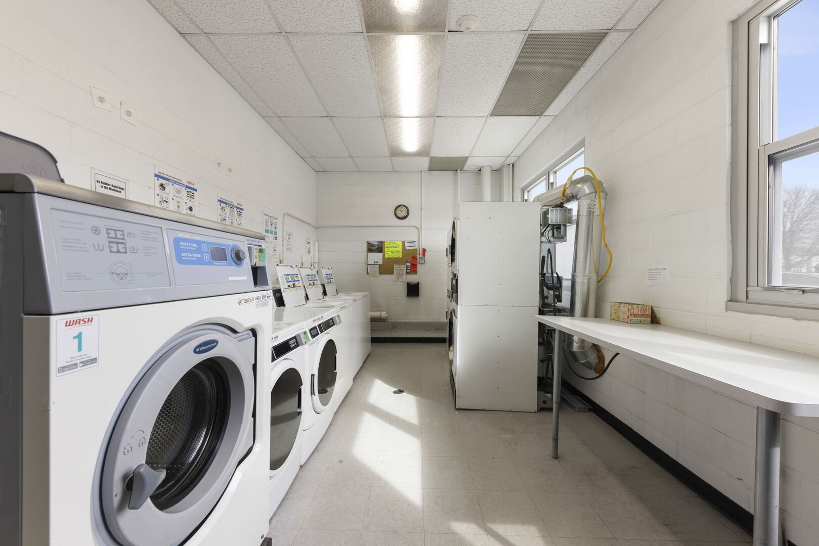 33 N Main Street #4J, Lombard, IL 60148